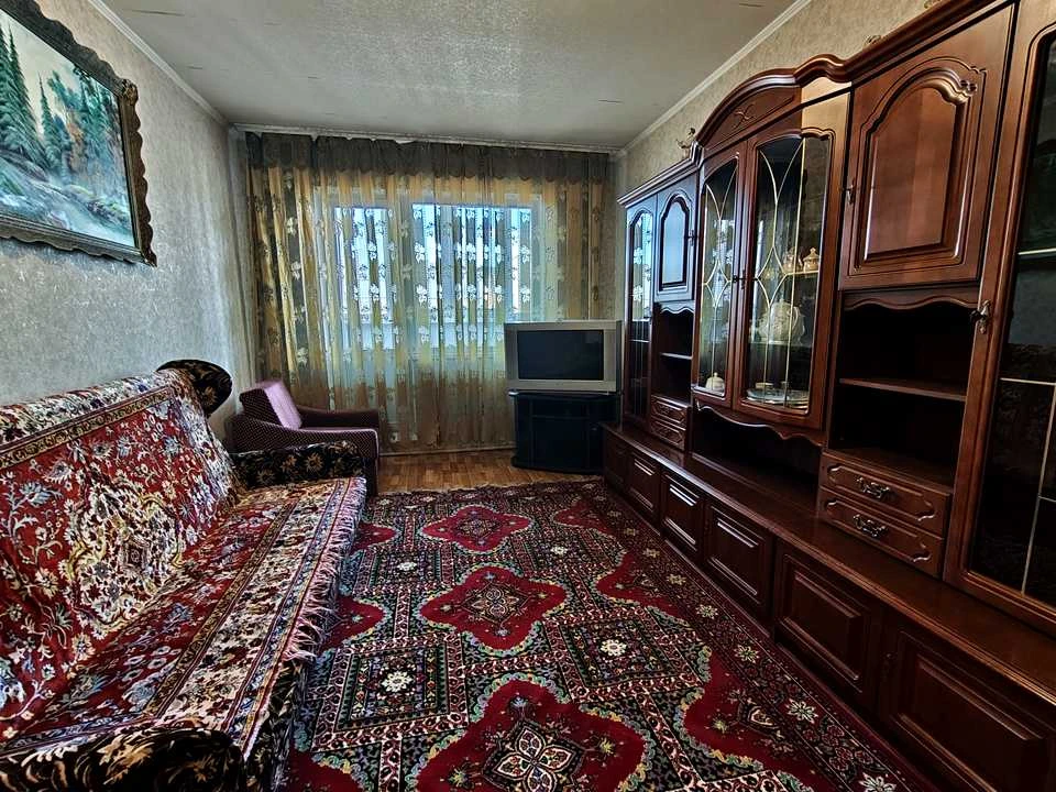 Квартира. Київ, Тростянецька вул.