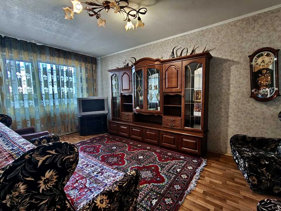 Квартира. Київ, Тростянецька вул.