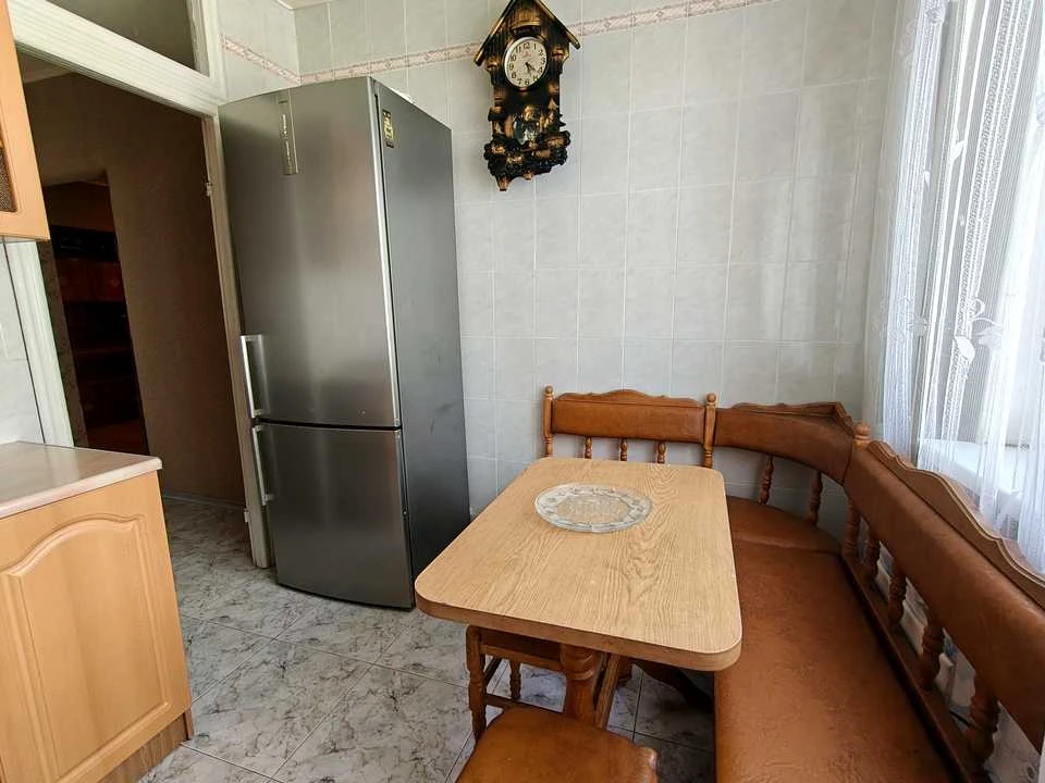 Квартира. Київ, Тростянецька вул.