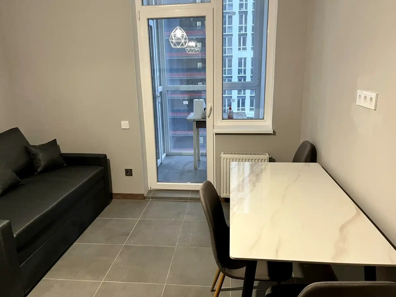 Оренда квартири 1-кімн. 45 м² 8/22 пов.
