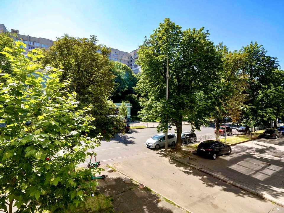 Квартира. Київ, Михайла Омеляновича-Павленка вул.