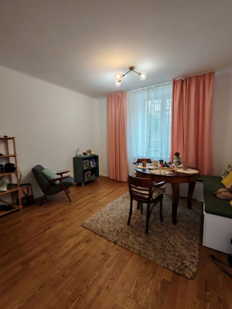 Продаж 1 кімн квартира  38.5м² вул.Героів Майдану 90000€