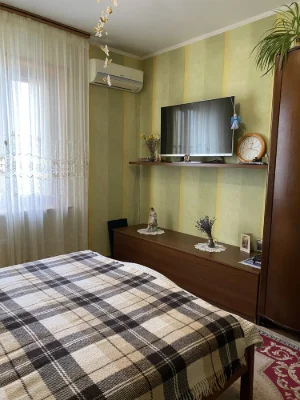 Чудова 2к.квартира Градинська 10 «Троєщинські Липки»