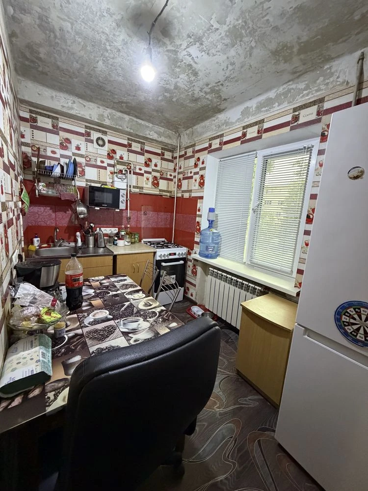 Продам 3-кімнатну квартиру  | Черемушки | 2 поверх