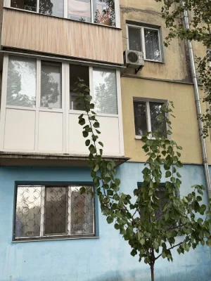 Продам 3-кімнатну квартиру  | Черемушки | 2 поверх
