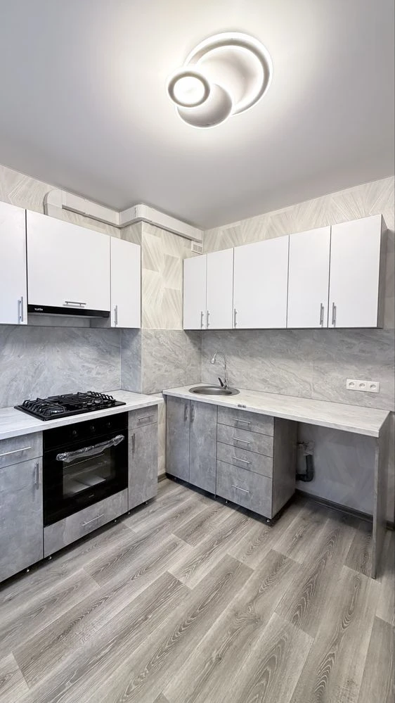 Продажа 2-ком.квартиры с евроремонтом, аинская