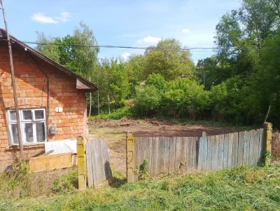 Земельний участок з будинком 20 ст