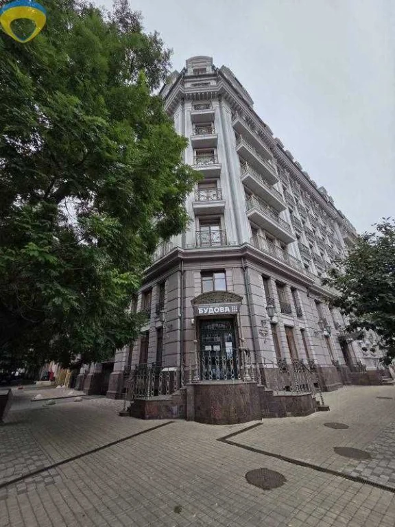 Продам квартиру в новом доме на Осипова, в историческом цент