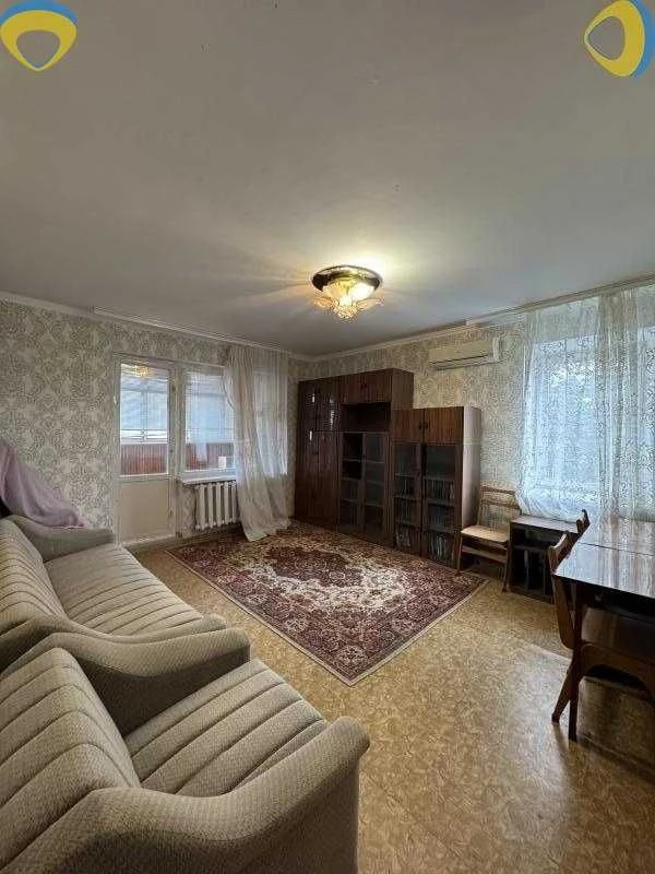 Продам 2 х комнатную, рынок Киевский!