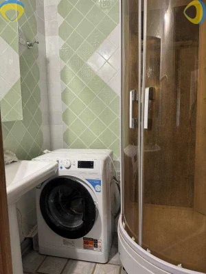 Продам 2 х комнатную, рынок Киевский!