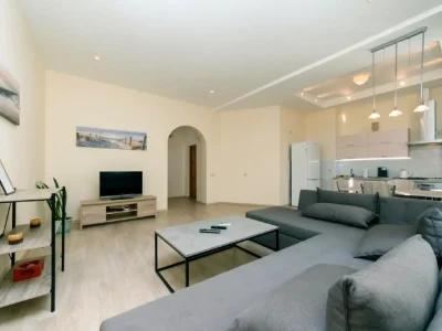 Оренда квартири 2-кімн. 70 м² 8/13 пов.