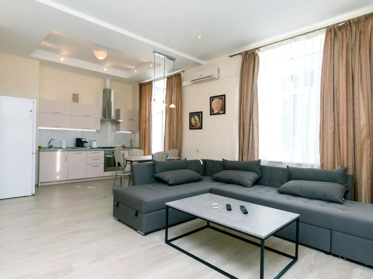 Оренда квартири 2-кімн. 70 м² 8/13 пов.