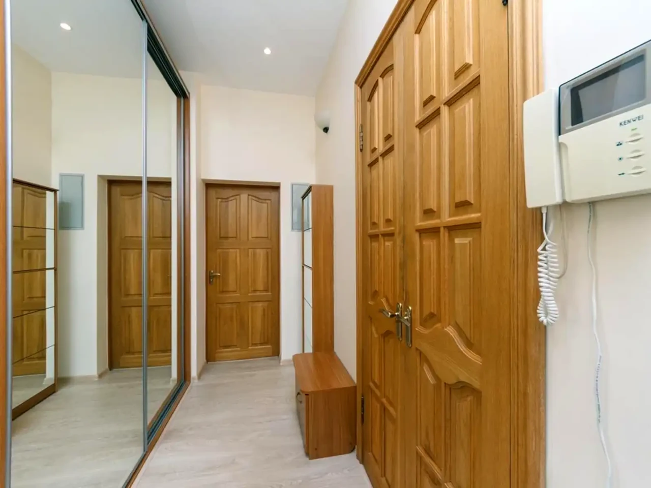Оренда квартири 2-кімн. 70 м² 8/13 пов.