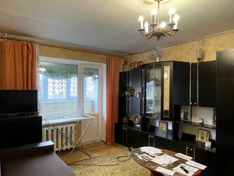 Квартира. Київ, Петропавлівська вул.