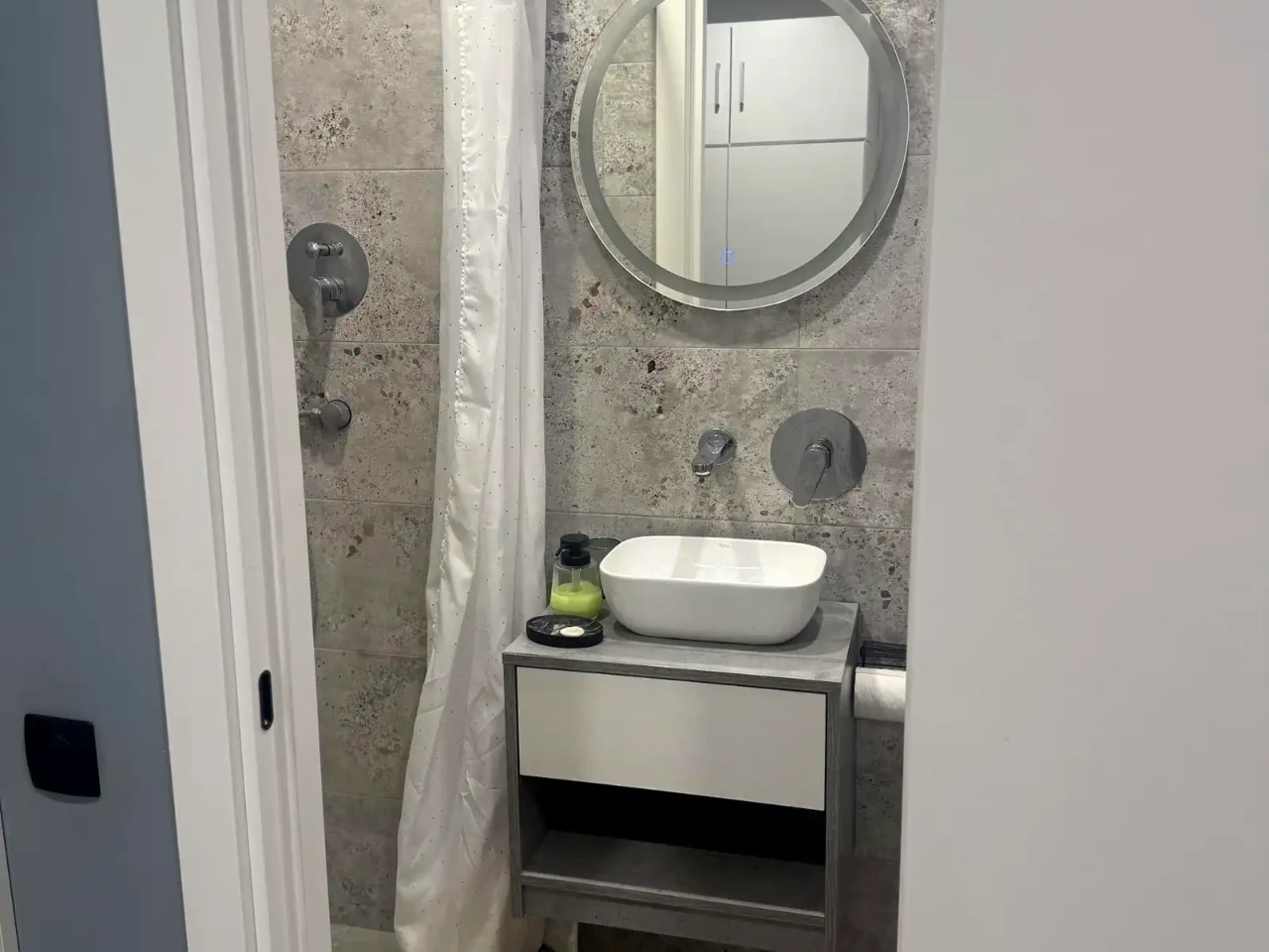 Оренда квартири 1-кімн. 30 м² 6/9 пов.