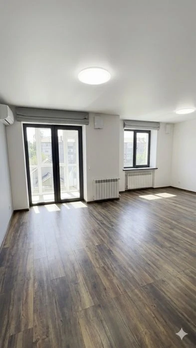 Пррдається 3 кімнатна квартира 86 м² З ЄВРОРЕМОНТОМ БІЛЯ ТРЦ