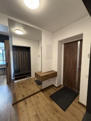 Пррдається 3 кімнатна квартира 86 м² З ЄВРОРЕМОНТОМ БІЛЯ ТРЦ