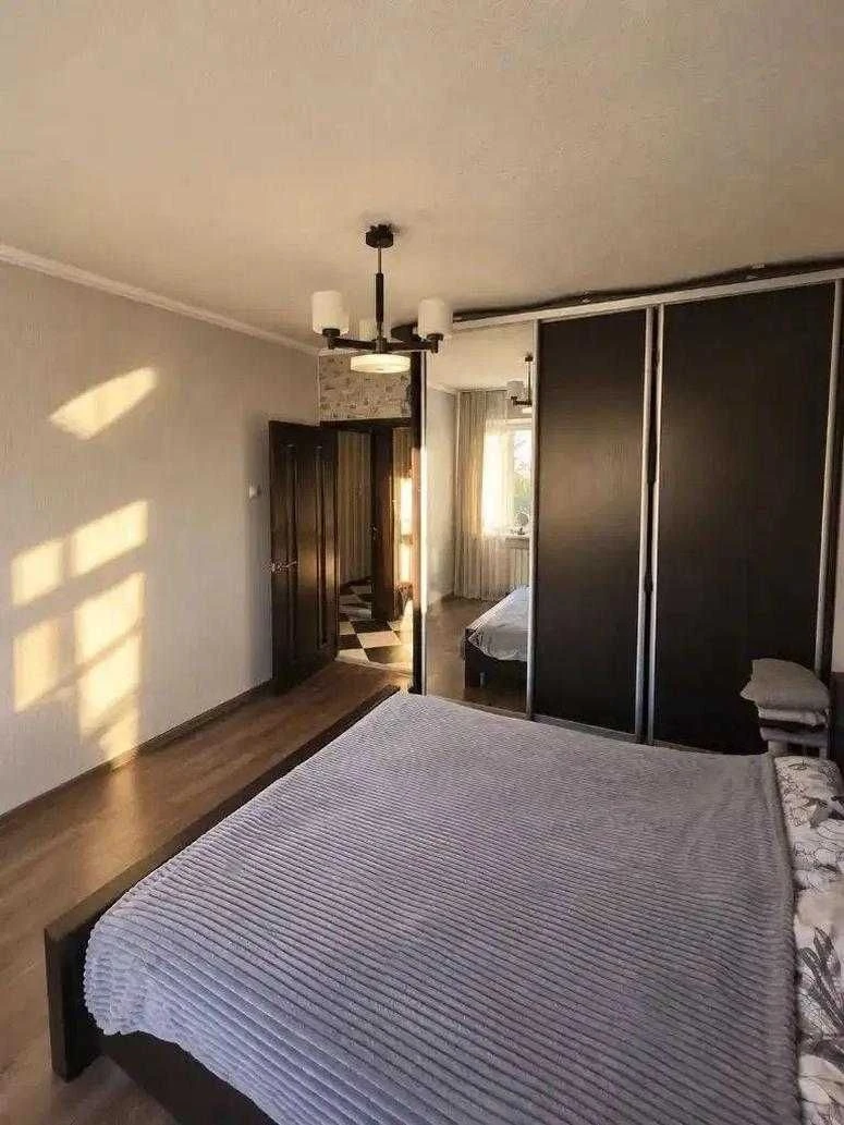 Продам 2-комн. квартиру 54 м² хорошая ЧЕШКА Победа Варус Кол