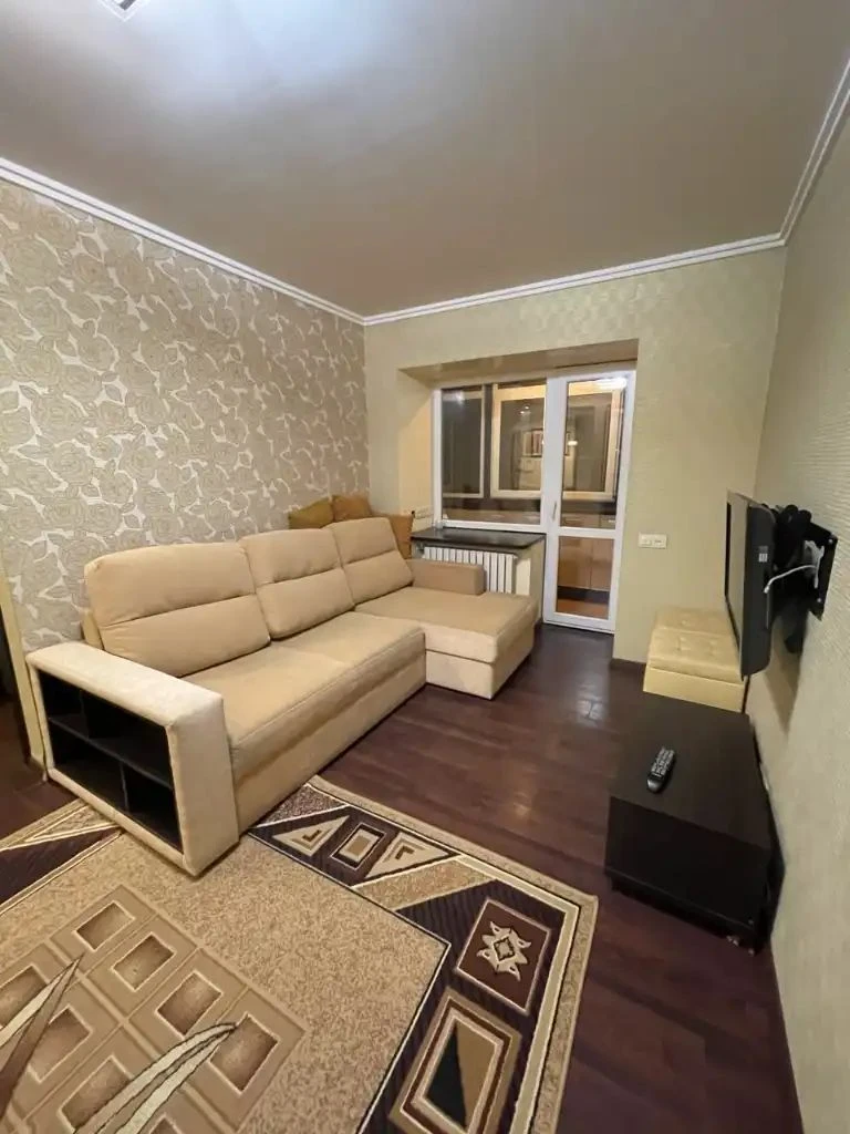 Продам 1-кімнатну квартиру, Центр