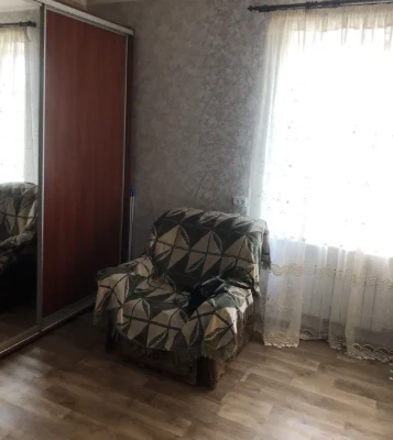 1-кімнатна,пл.Покровська