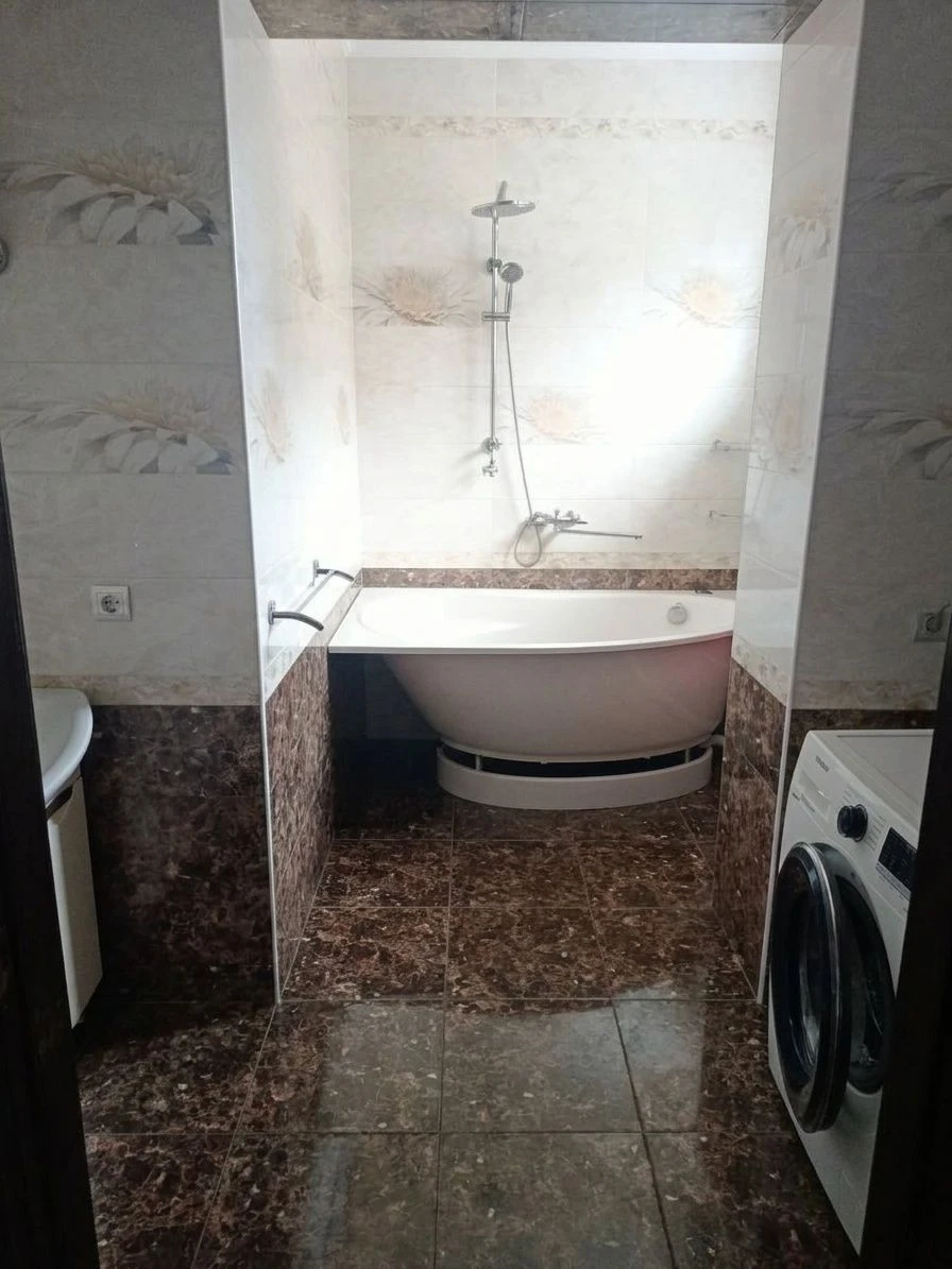 Продаж будинку в центрі м.Фастів