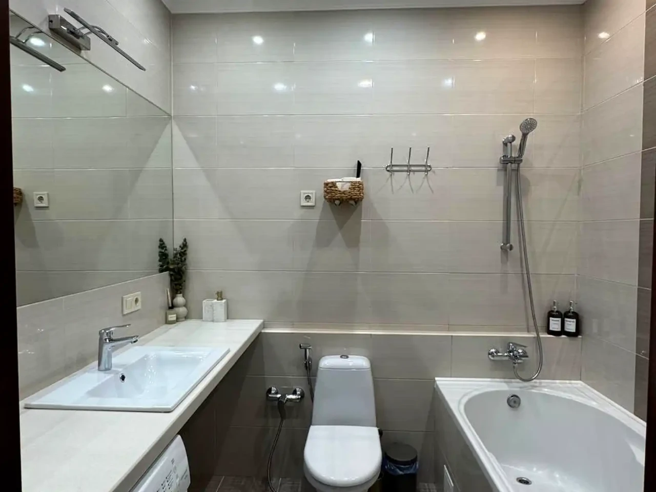 Оренда квартири 1-кімн. 40 м² 15/23 пов.