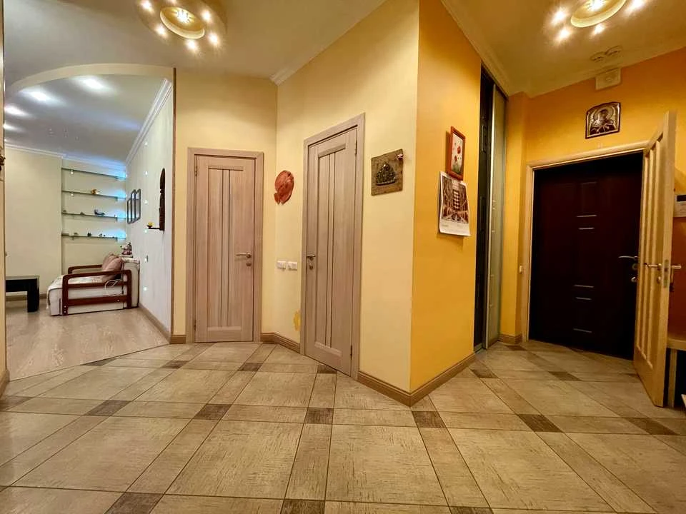 Квартира. Київ, Мокра вул.