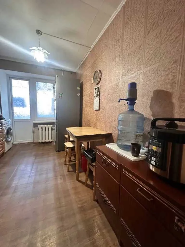 Продам 3-х к. квартиру ЖМ Тополя 3 ; буд. 19
