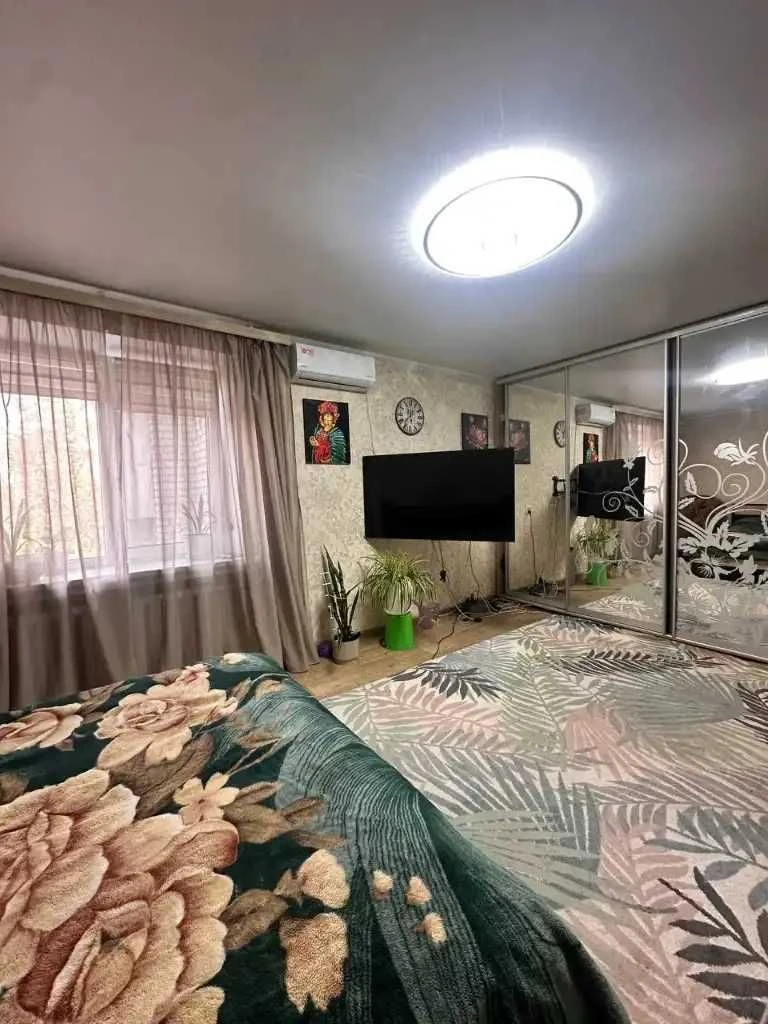 Продам 3-х к. квартиру ЖМ Тополя 3 ; буд. 19