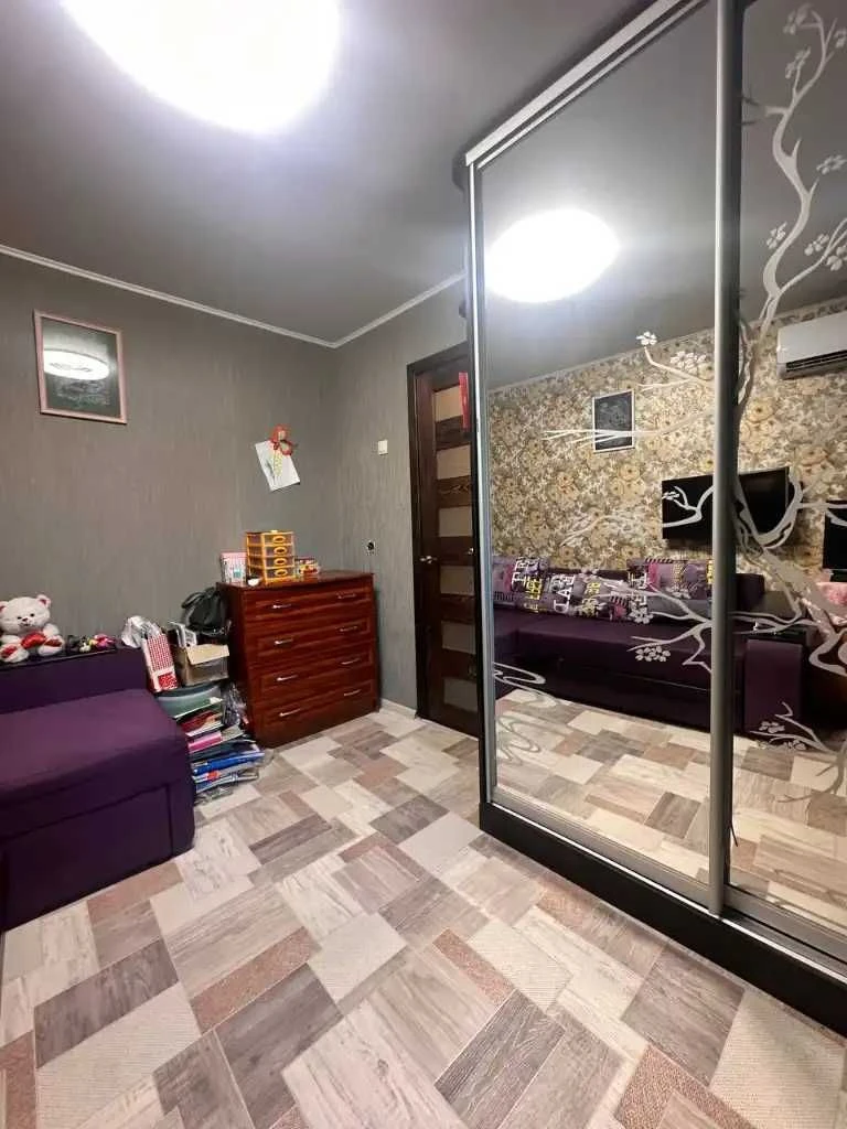 Продам 3-х к. квартиру ЖМ Тополя 3 ; буд. 19