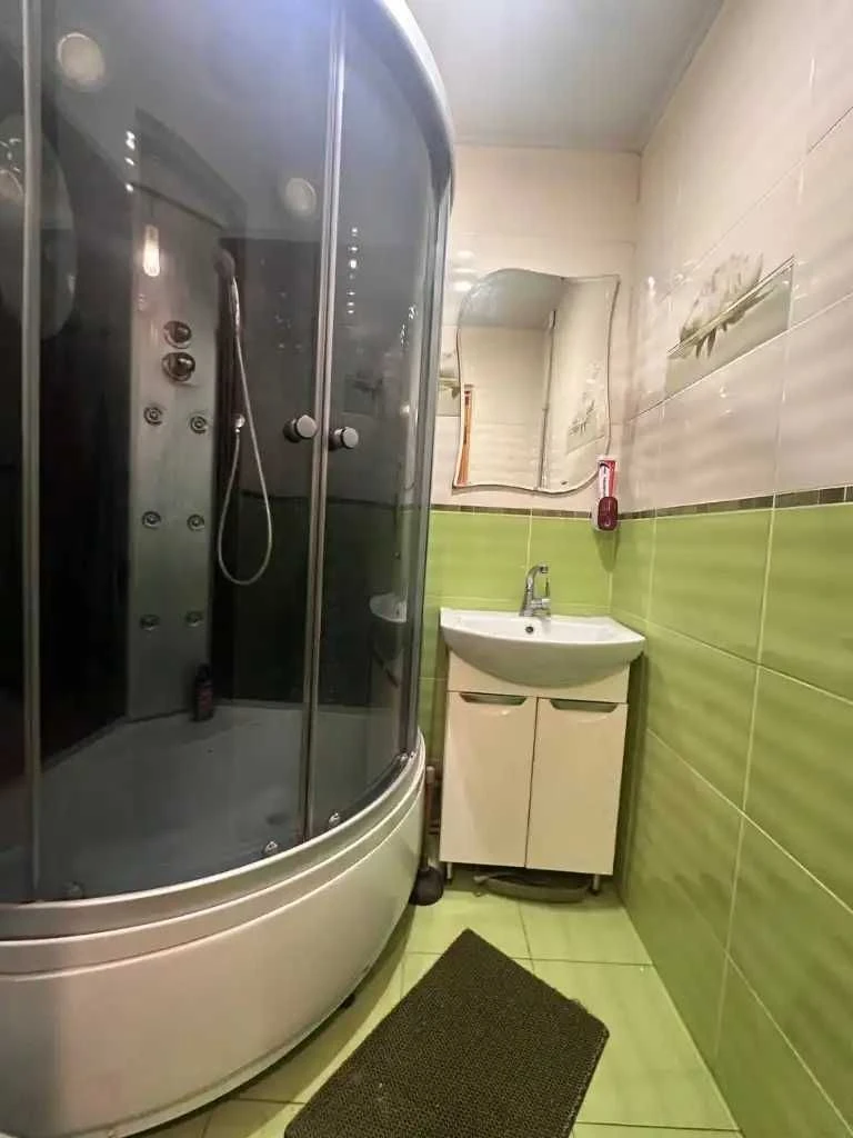 Продам 3-х к. квартиру ЖМ Тополя 3 ; буд. 19