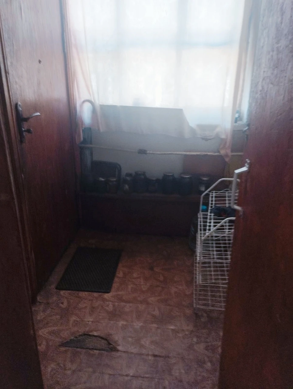 Продам  3 х комн.кварт в р- не Грушевського ,Вартових неба