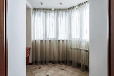 Продаж 2-кімнатноії квартири 90м2 7й поверх Драгоманова 15-а