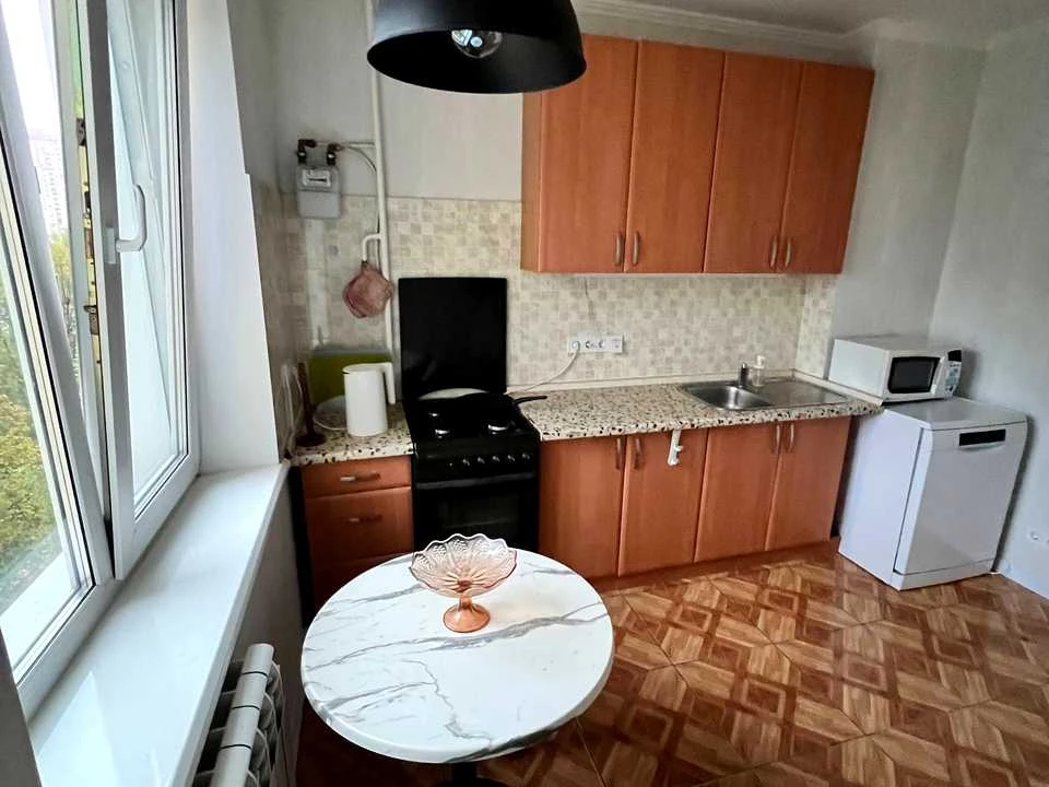 Квартира. Київ, Героїв Маріуполя вул.