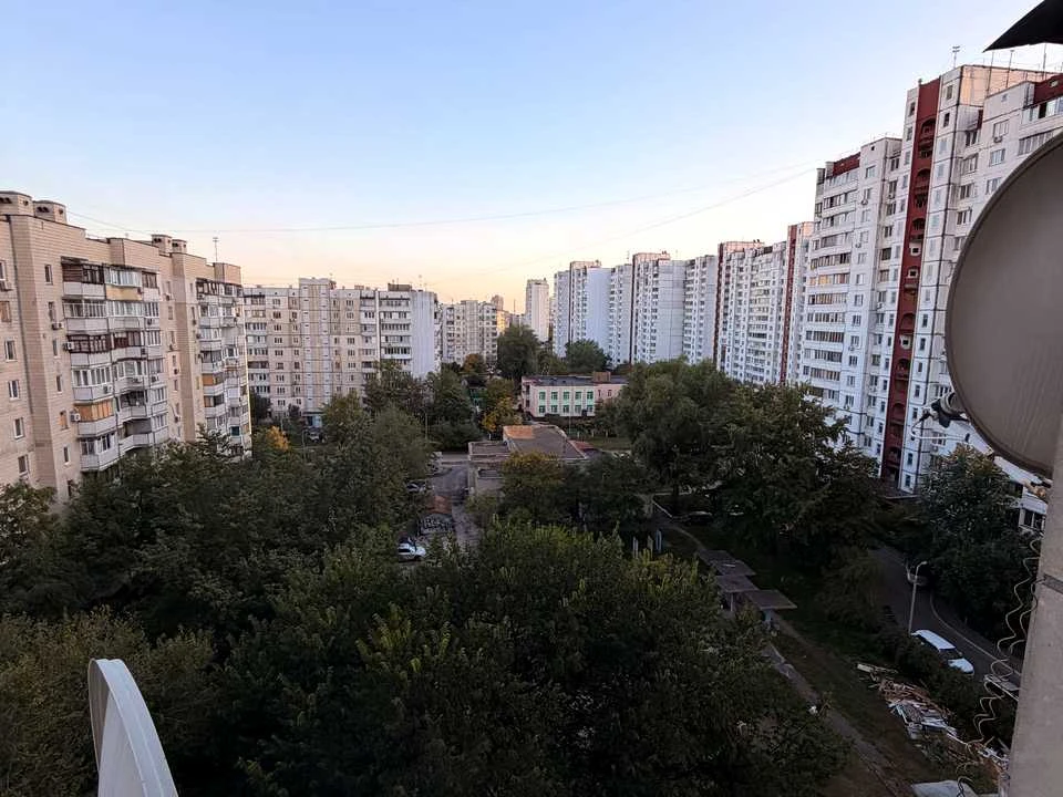 Квартира. Київ, Ревуцького вул.