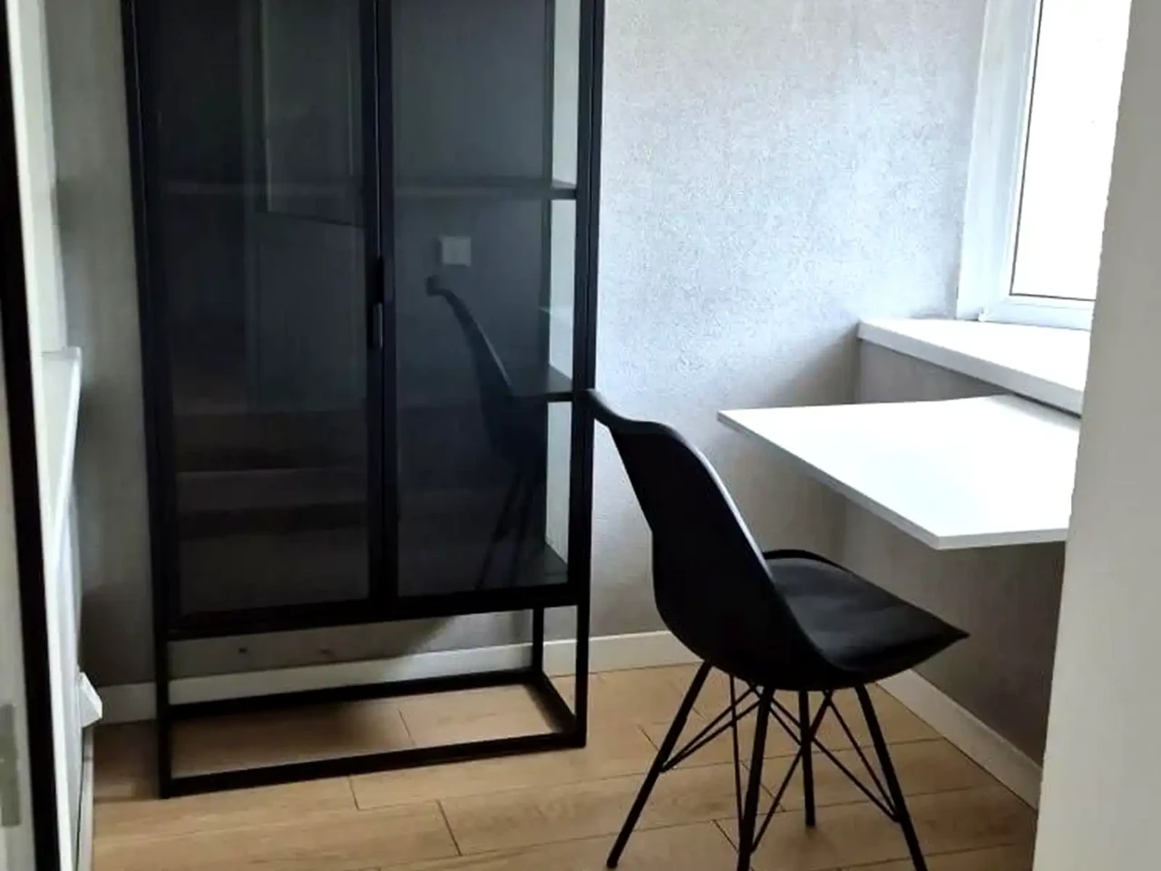 Оренда квартири 1-кімн. 40 м² 4/5 пов.