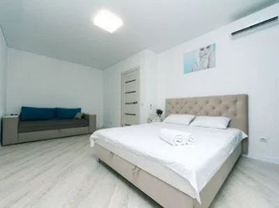 Від власника , продам 1 кімнатну Русовой 5 б , 9 поверх