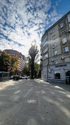 у Продажу 2-кімнатна квартира 54 м², 5/5, центр Дніпра біля