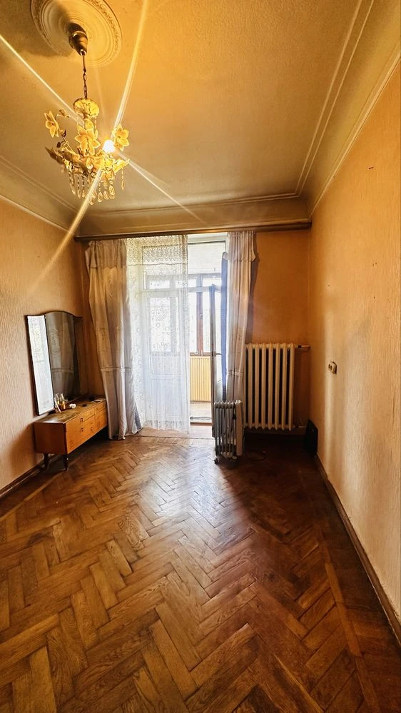 у Продажу 2-кімнатна квартира 54 м², 5/5, центр Дніпра біля