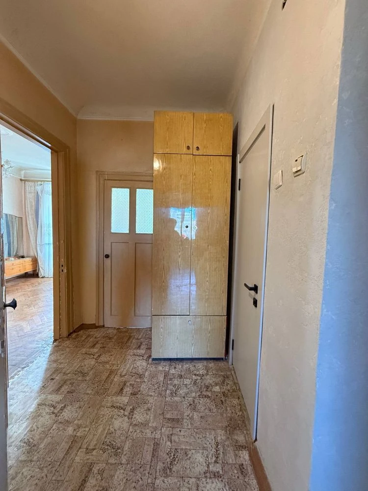 у Продажу 2-кімнатна квартира 54 м², 5/5, центр Дніпра біля