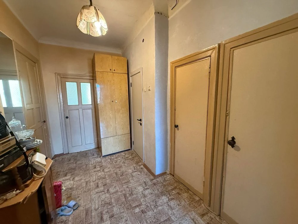 у Продажу 2-кімнатна квартира 54 м², 5/5, центр Дніпра біля