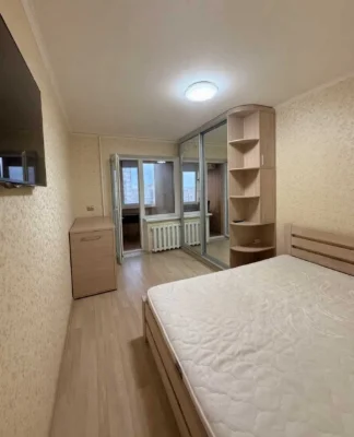 Продам 3-к квартиру (70м2) с ремонтом на пр. Мира, Левобереж