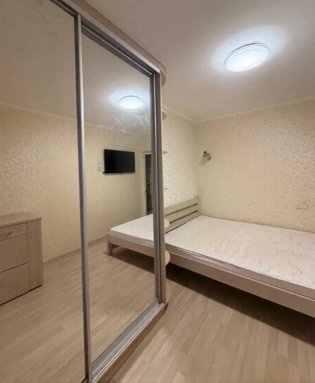 Продам 3-к квартиру (70м2) с ремонтом на пр. Мира, Левобереж
