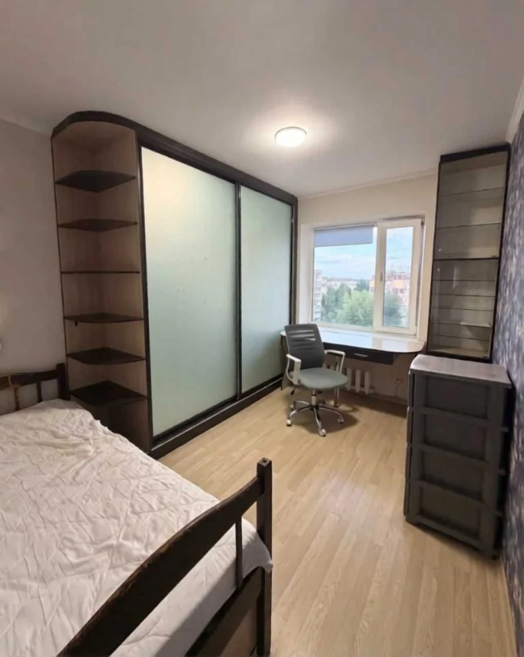 Продам 3-к квартиру (70м2) с ремонтом на пр. Мира, Левобереж