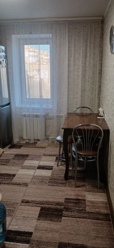 Продам 2-х кімнатну квартиру