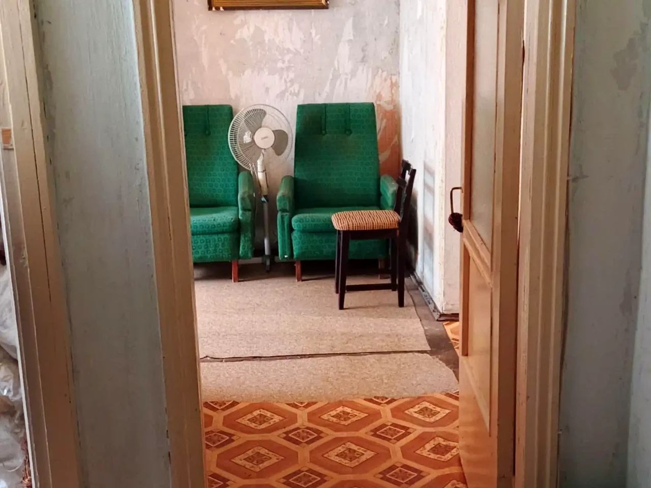 Продаж квартири 3-кімн. 60.2 м² 1/5 пов.