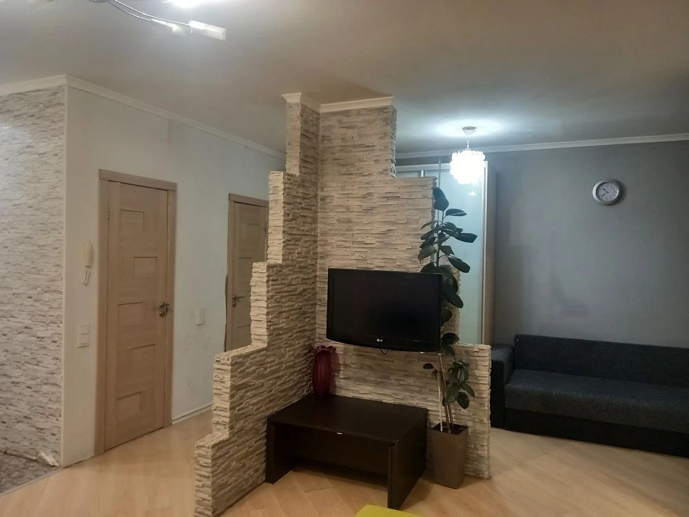Продаж дворівневої квартири 66,3 м², газ, ремонт, оформлення