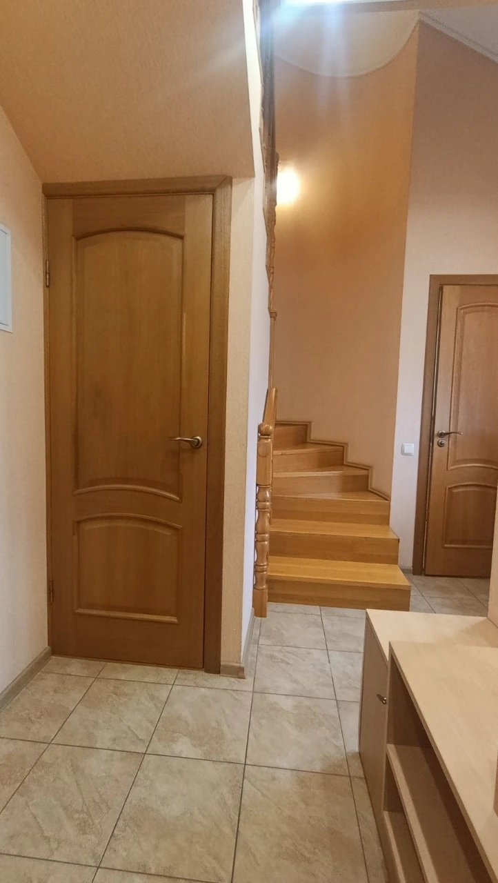 Продам будинок в Підгородньому