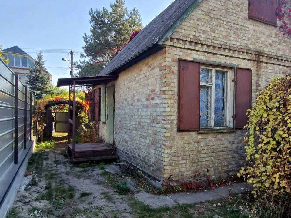Будинок. Київ, 183-тя Садова вул.