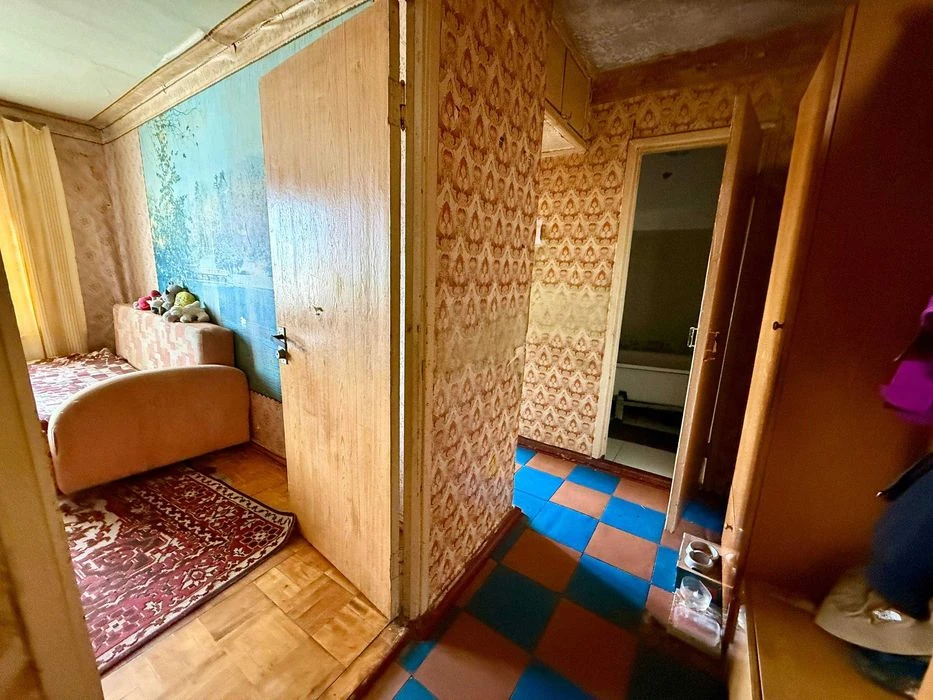 Продам 2х комнатную квартиру в Днепровском районе.